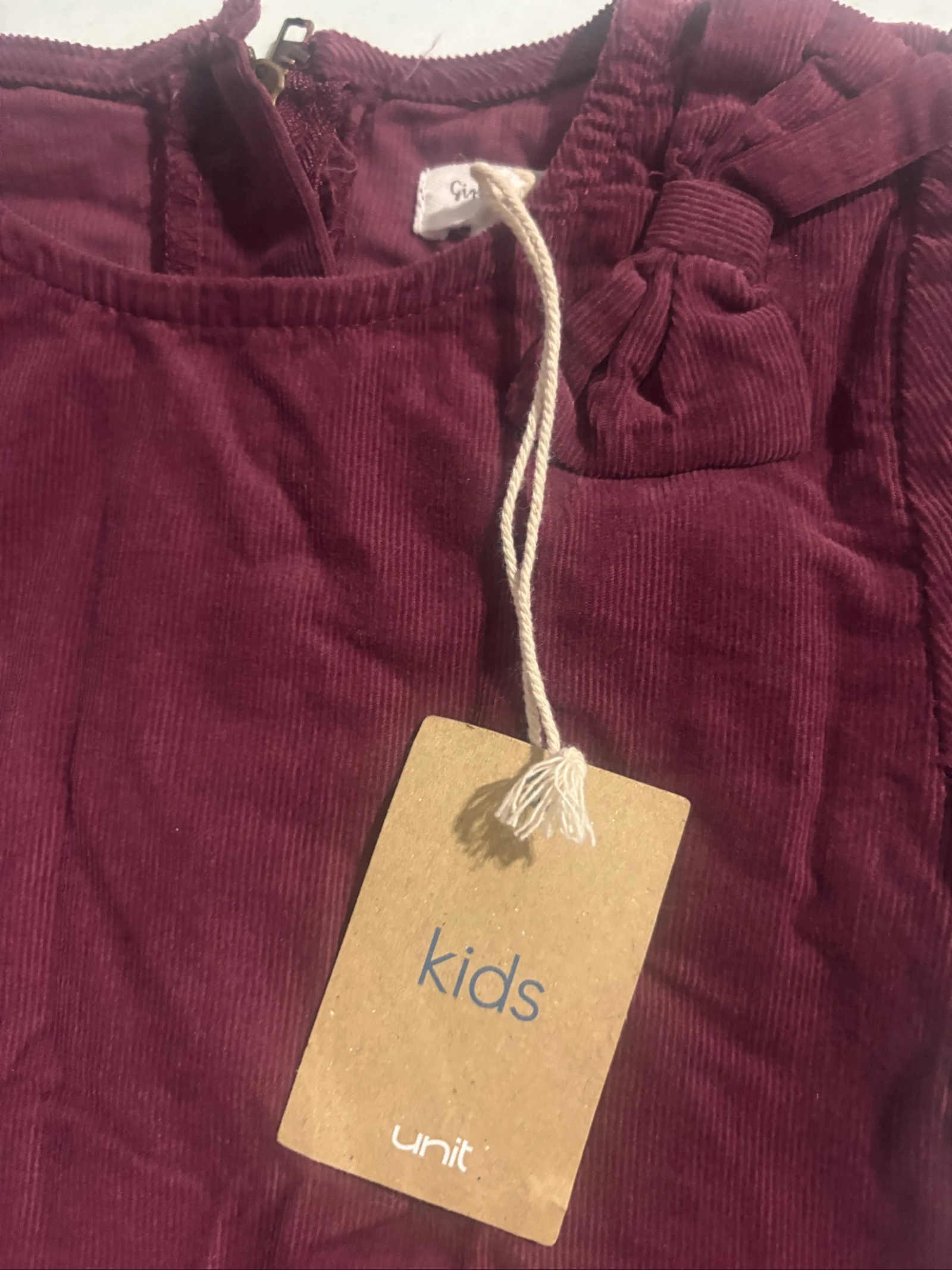 * Vestido de pana para niña con etiqueta / Brand new with tags. – photo 3